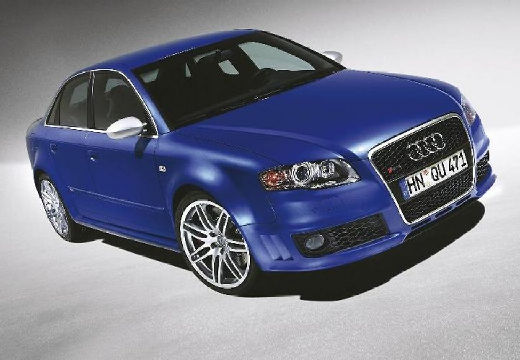 AUDI RS 4 Sedan 8E II 4.2 420KM (benzyna)