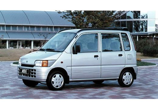 DAIHATSU Move GLX Kombi I 0.9 42KM (benzyna)