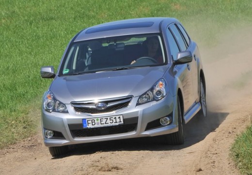 SUBARU Legacy 2.5i Comfort Kombi III 167KM (benzyna)
