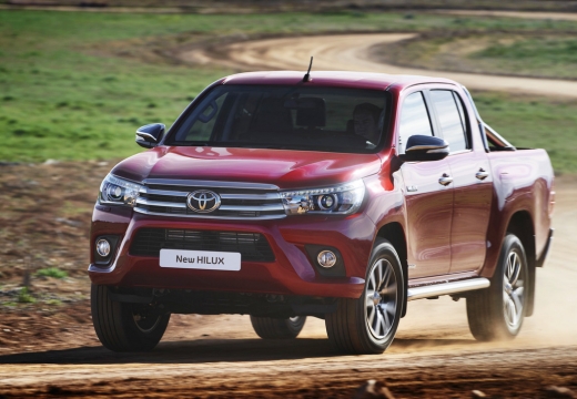 Toyota Hilux 2.4 D-4D Double Cab DLX 4x4 Pickup HilLux 150KM (diesel)