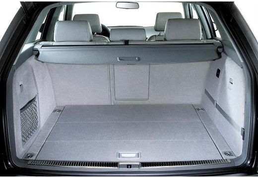 AUDI S4 Avant 4.2 Quattro Kombi 8E I 344KM (benzyna)
