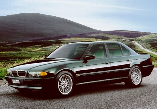 BMW 740i Sedan E38 4.0 286KM (1994)