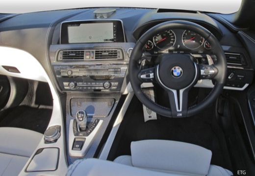 BMW 6 Серии кабриолет приборная панель