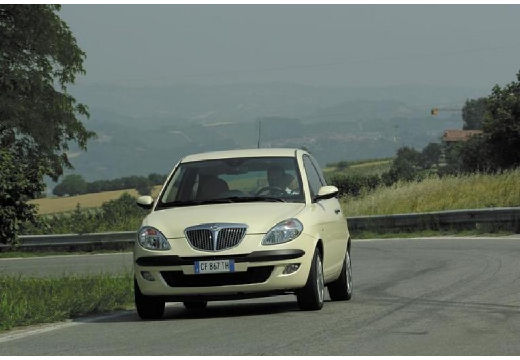 LANCIA Ypsilon 1.3JTD Class Hatchback I 70KM (diesel)