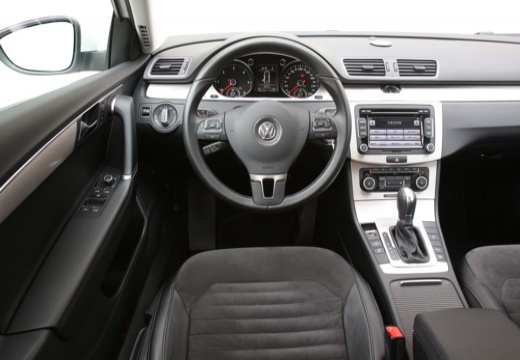 VOLKSWAGEN Passat VI sedan biały tablica rozdzielcza