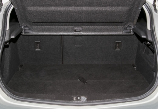 OPEL Astra IV I hatchback silver grey przestrzeń załadunkowa