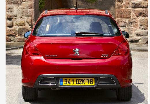 PEUGEOT 308 hatchback czerwony jasny tylny