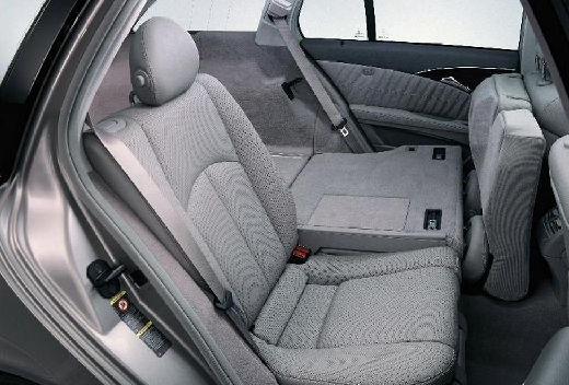 MERCEDES-BENZ Klasa E S 211 I kombi silver grey wnętrze