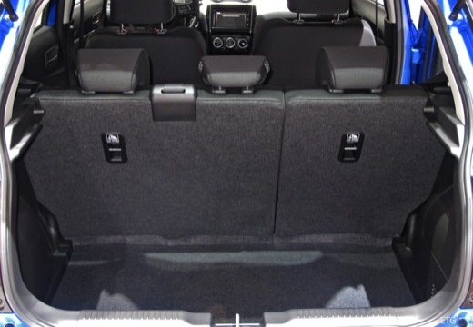 SUZUKI Swift IV hatchback przestrzeń załadunkowa