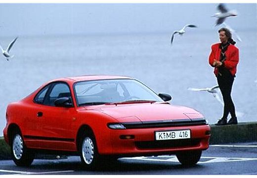 Toyota Celica coupe czerwony jasny przedni lewy