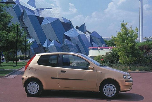 FIAT Punto hatchback szary ciemny boczny prawy