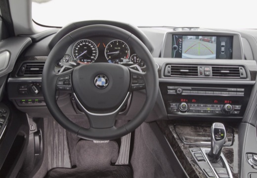 BMW Seria 6 Gran Coupe F06 I sedan silver grey tablica rozdzielcza