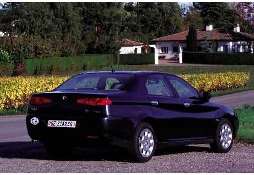 ALFA ROMEO 166 I sedan czarny tylny prawy