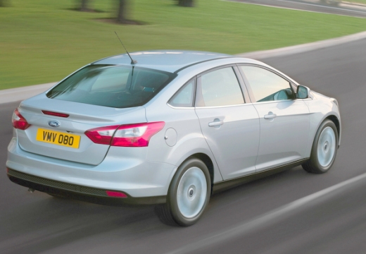 FORD Focus V sedan silver grey tylny prawy