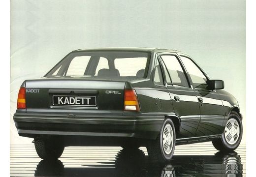OPEL Kadett E 1.8 GL Sedan 84KM (benzyna)