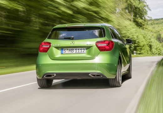 MERCEDES-BENZ Klasa A hatchback zielony tylny prawy