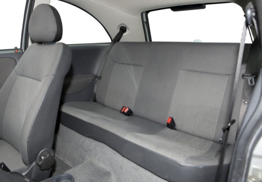 OPEL Corsa C II hatchback silver grey wnętrze