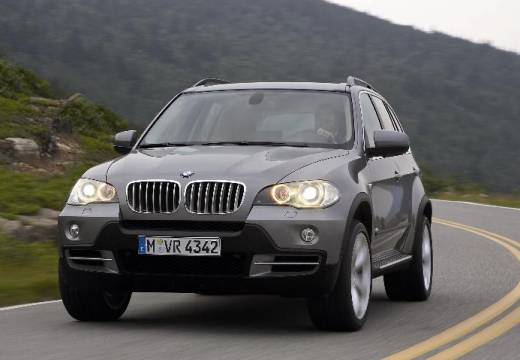 BMW X5 kombi silver grey przedni lewy