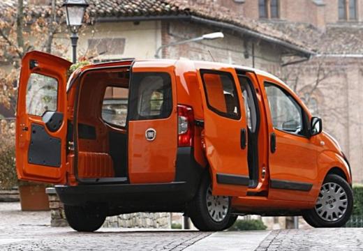 FIAT Fiorino kombi pomarańczowy tylny prawy