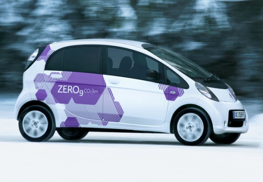 CITROEN C-ZERO hatchback biały przedni prawy