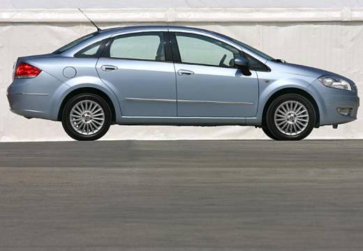 FIAT Linea I sedan niebieski jasny boczny prawy