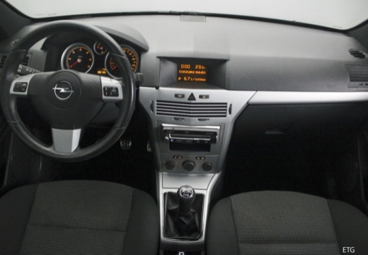 OPEL Astra III GTC II hatchback tablica rozdzielcza