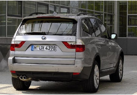 BMW X3 kombi szary ciemny tylny prawy