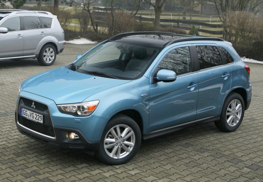 MITSUBISHI ASX I hatchback niebieski jasny przedni lewy