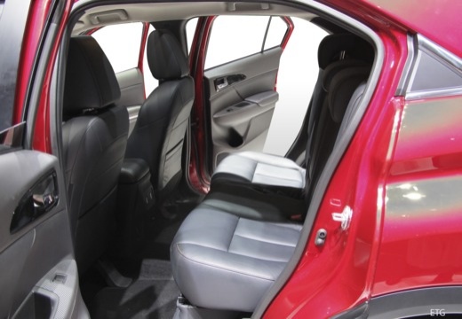 MITSUBISHI Eclipse Cross hatchback wnętrze