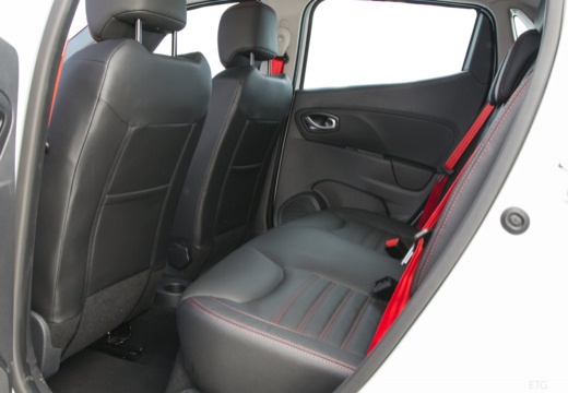 RENAULT Clio IV II hatchback wnętrze
