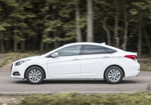 HYUNDAI i40 II sedan biały boczny lewy