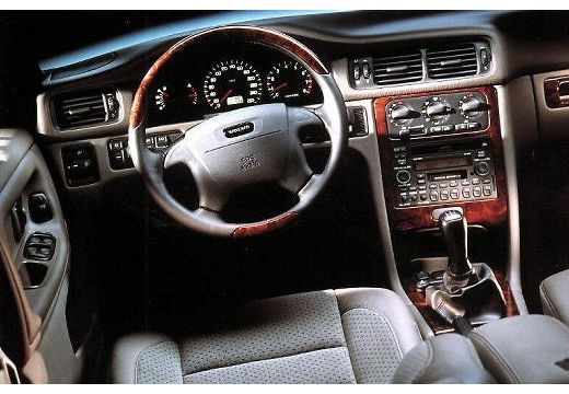 VOLVO S70 2.3 T5 Sedan I 2.4 240KM (benzyna)
