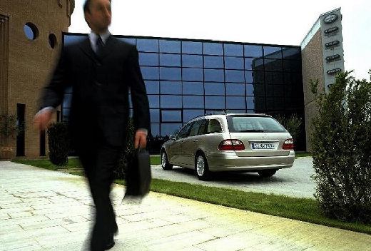 MERCEDES-BENZ Klasa E S 211 I kombi silver grey tylny lewy