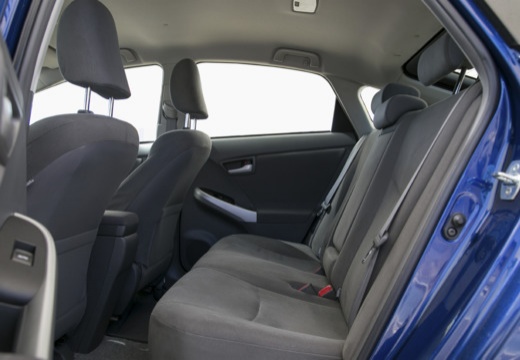Toyota Prius II hatchback niebieski jasny wnętrze