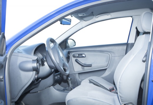 SEAT Ibiza IV hatchback wnętrze