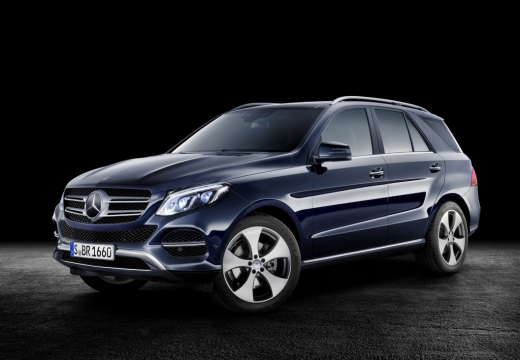 MERCEDES-BENZ Klasa GLE hatchback niebieski jasny przedni lewy