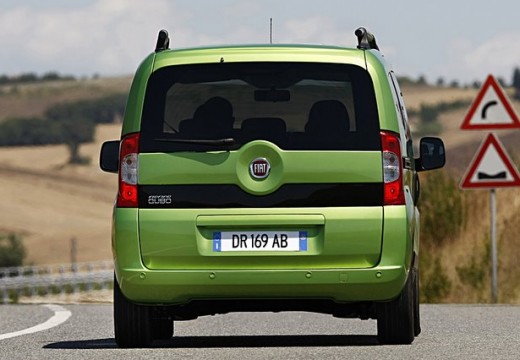 FIAT Fiorino kombi zielony tylny