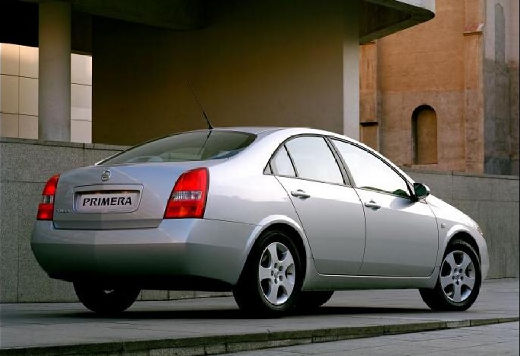 NISSAN Primera sedan silver grey tylny prawy