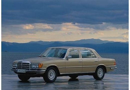 MERCEDES-BENZ 380 SE Sedan 280-560SEL W 3.8 204KM (benzyna)