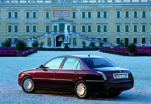 LANCIA Thesis I sedan bordeaux (czerwony ciemny) tylny lewy