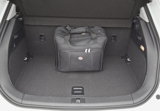 AUDI A1 hatchback przestrzeń załadunkowa