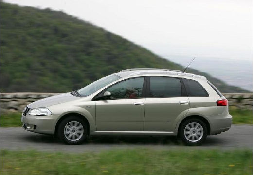 FIAT Croma kombi silver grey boczny lewy