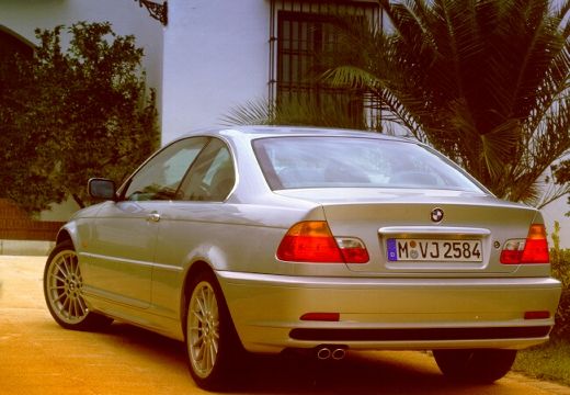 BMW Seria 3 coupe silver grey tylny lewy