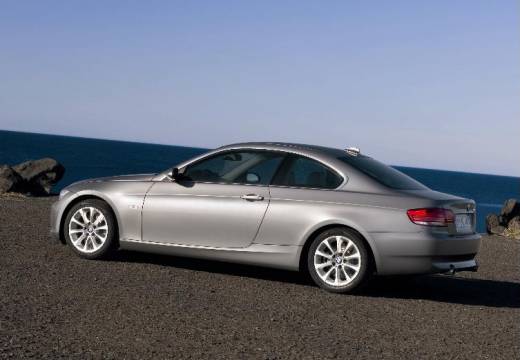 BMW Seria 3 E92 I coupe silver grey tylny lewy
