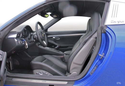 PORSCHE 911 991 II coupe wnętrze