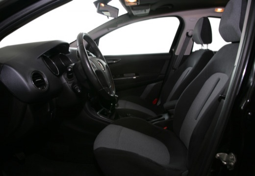FIAT Bravo II hatchback czarny wnętrze