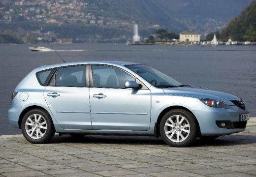MAZDA 3 hatchback silver grey przedni prawy
