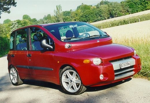 FIAT Multipla kombi czerwony jasny przedni prawy