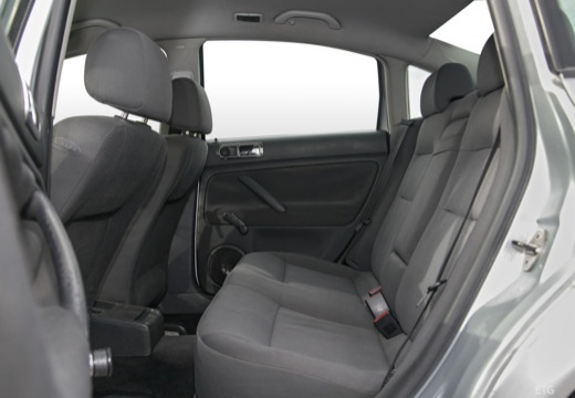 VOLKSWAGEN Passat IV sedan silver grey wnętrze