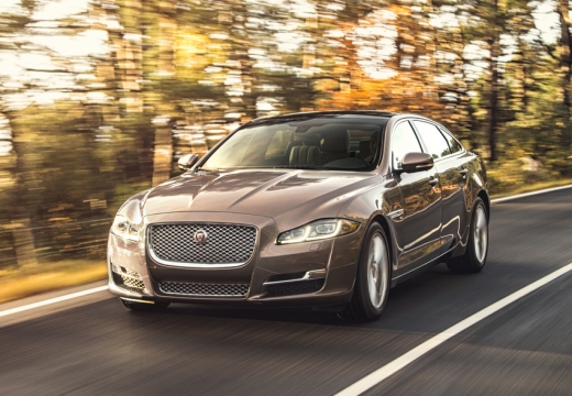 JAGUAR XJ 3.0 T LWB AWD Portfolio Sedan VII 340KM (benzyna)